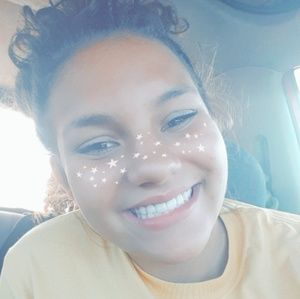 Meet your Posher, Leah